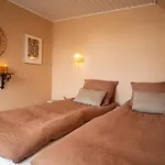 B&B Mosters