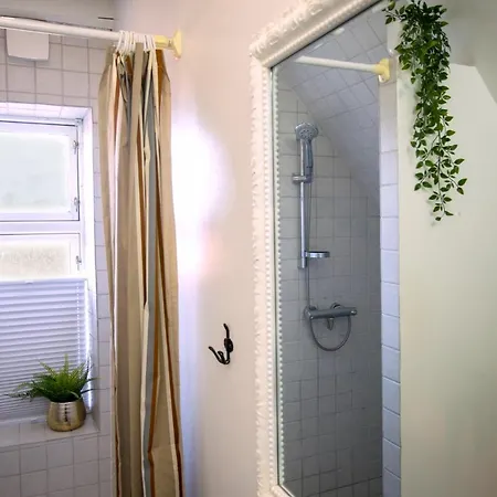 Bed & Breakfast Mosters *